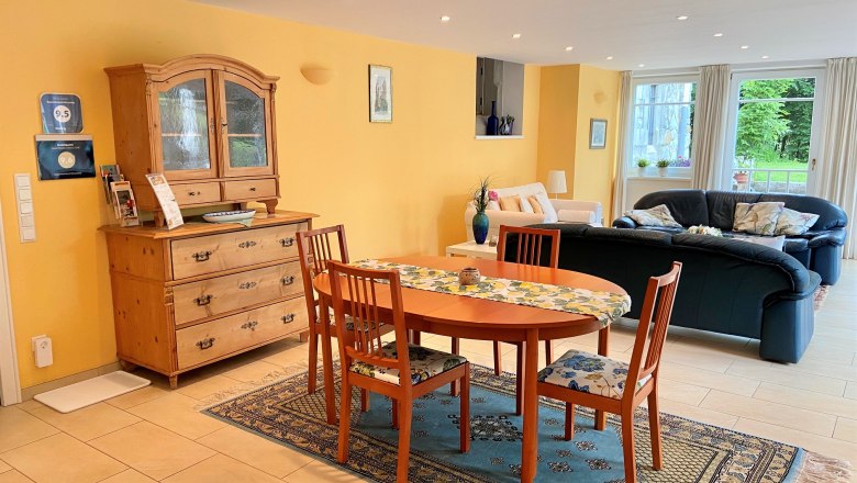 Dining area, © MST Dining area, © MST