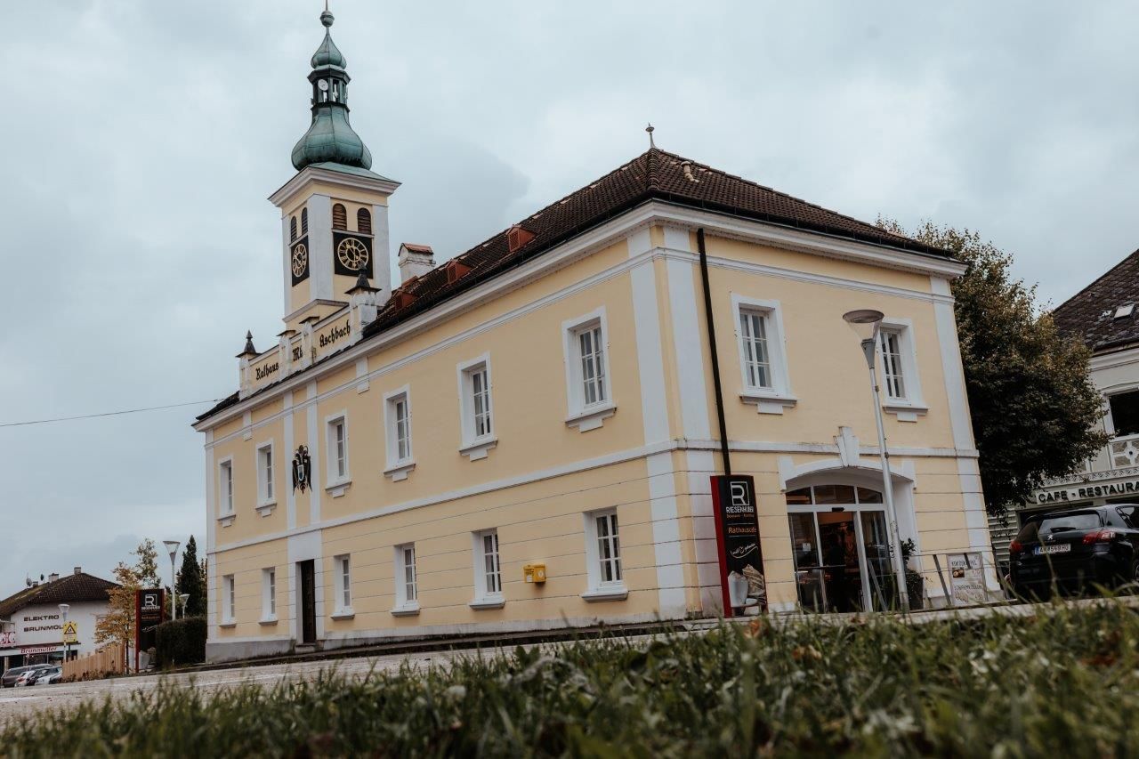 Cafe Riesenhuber, Aschbach