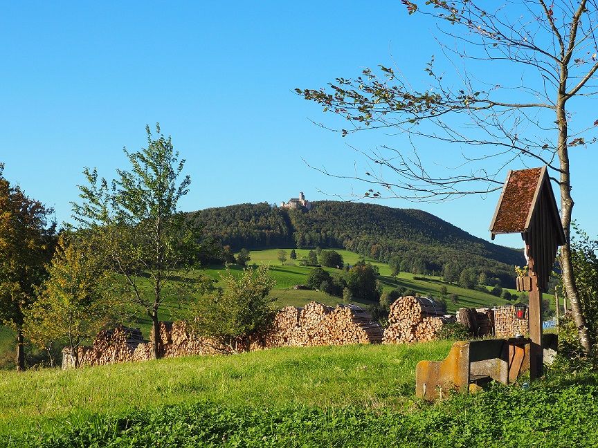 Marterl Am Sonnenhang View of Araburg Castle