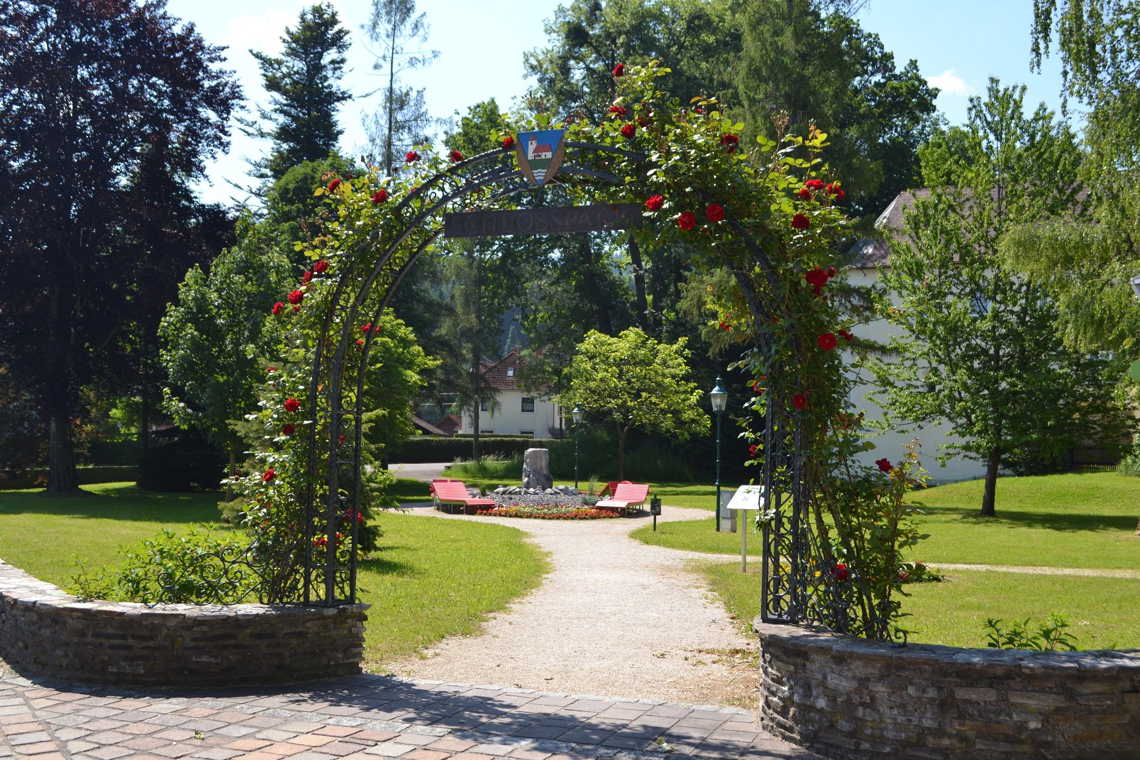 Dirndloase in the castle park