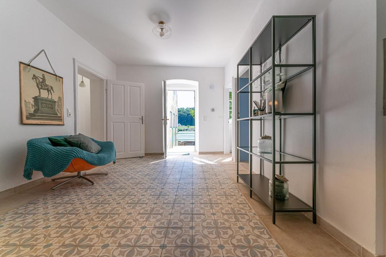 Anteroom