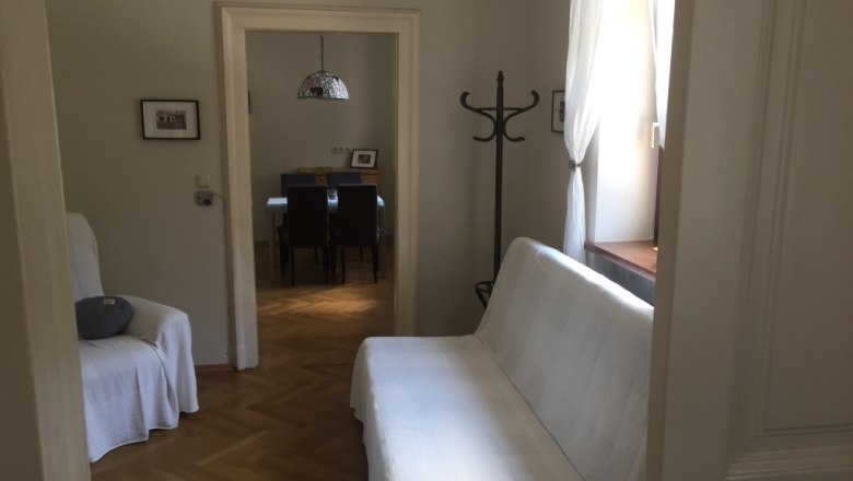 Stylishly renovated former railroad caretaker's apartment, © M. Schorn