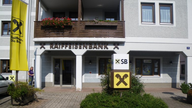 Bank branch St. Aegyd am Neuwalde, &copy; Raiffeisenbank Traisen-G&ouml;lsental
