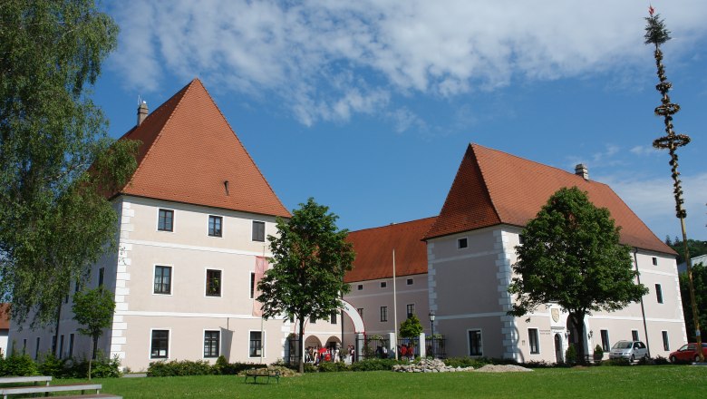 Zeillern Castle in May, © Stefan Kuntner/Schloss Hotel Zeillern