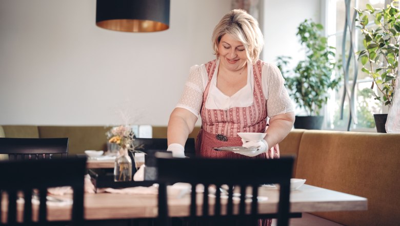 Mostviertlerwirt Ott, &copy; Moststra&szlig;e, dochbodnliacht