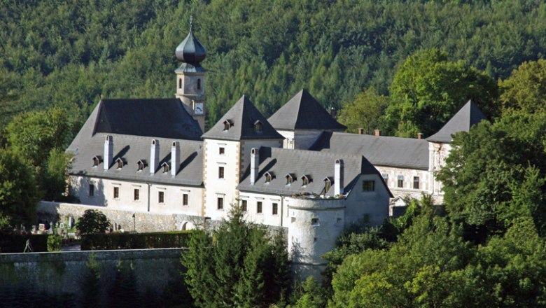 Neuhaus Castle, &copy; Burg Neuhaus