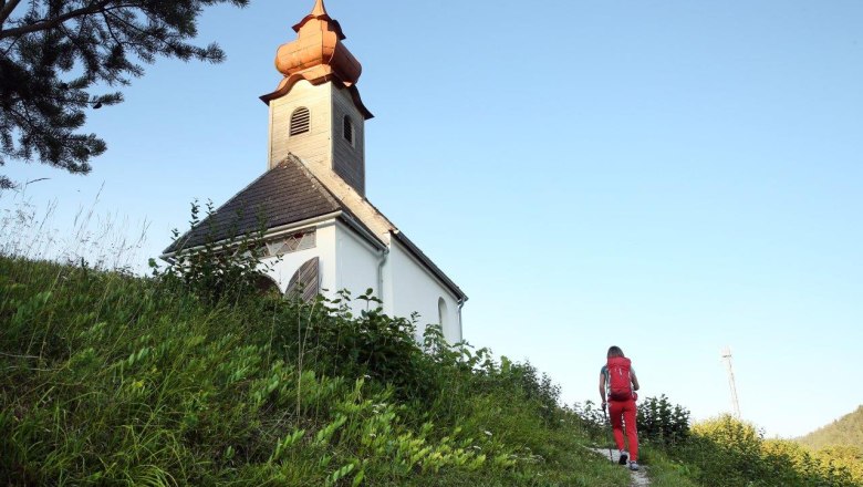 On historical paths, © weinfranz.at