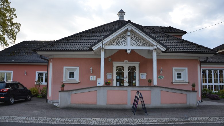 Fischwirtshaus Landmotel 'Die Donaurast', © Fam. Nimführ