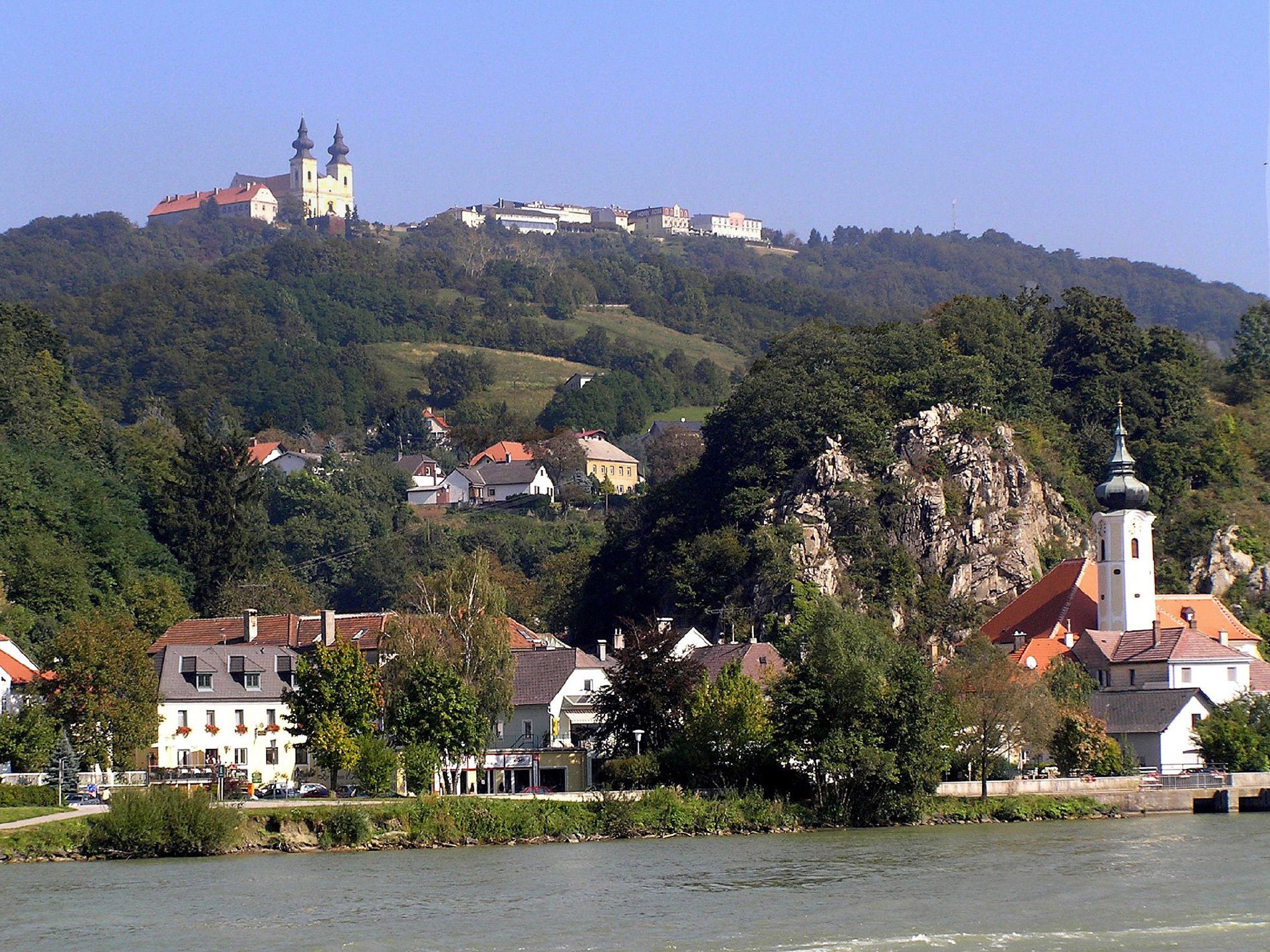 The Maria Taferl basilica looms high above Marbach