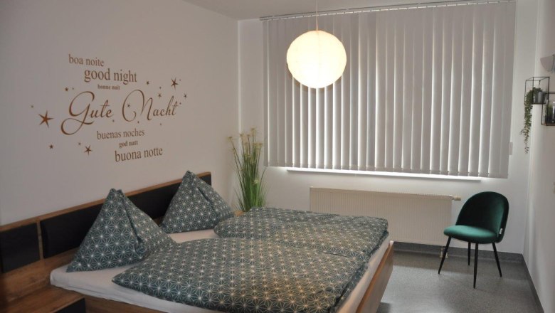 Bedroom apartment time-out, &copy; Krippl