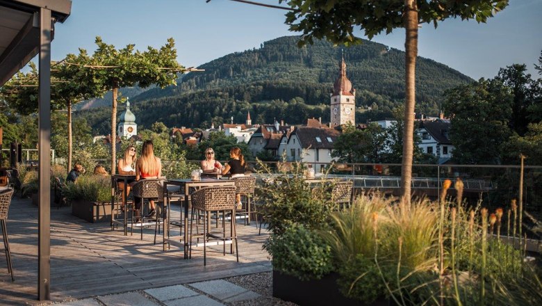 Iron Road Castle, © Dominik Stixenberger